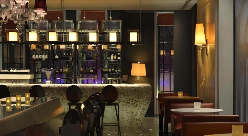 Jinjiang Metropolo Classiq Off Bund