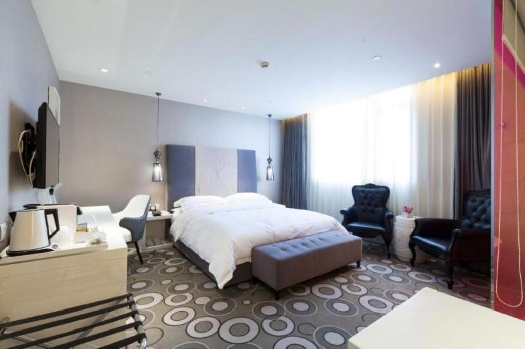 Jinjiang Metropolo Classiq Off Bund Hotel 4*